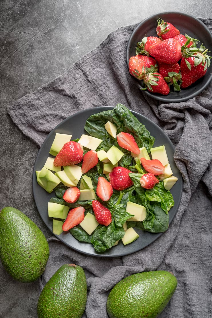 Anti-Inflammatory Strawberry and Kale Salad with Burrata